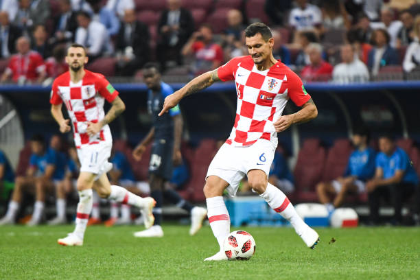 球和积极的 球和积极的