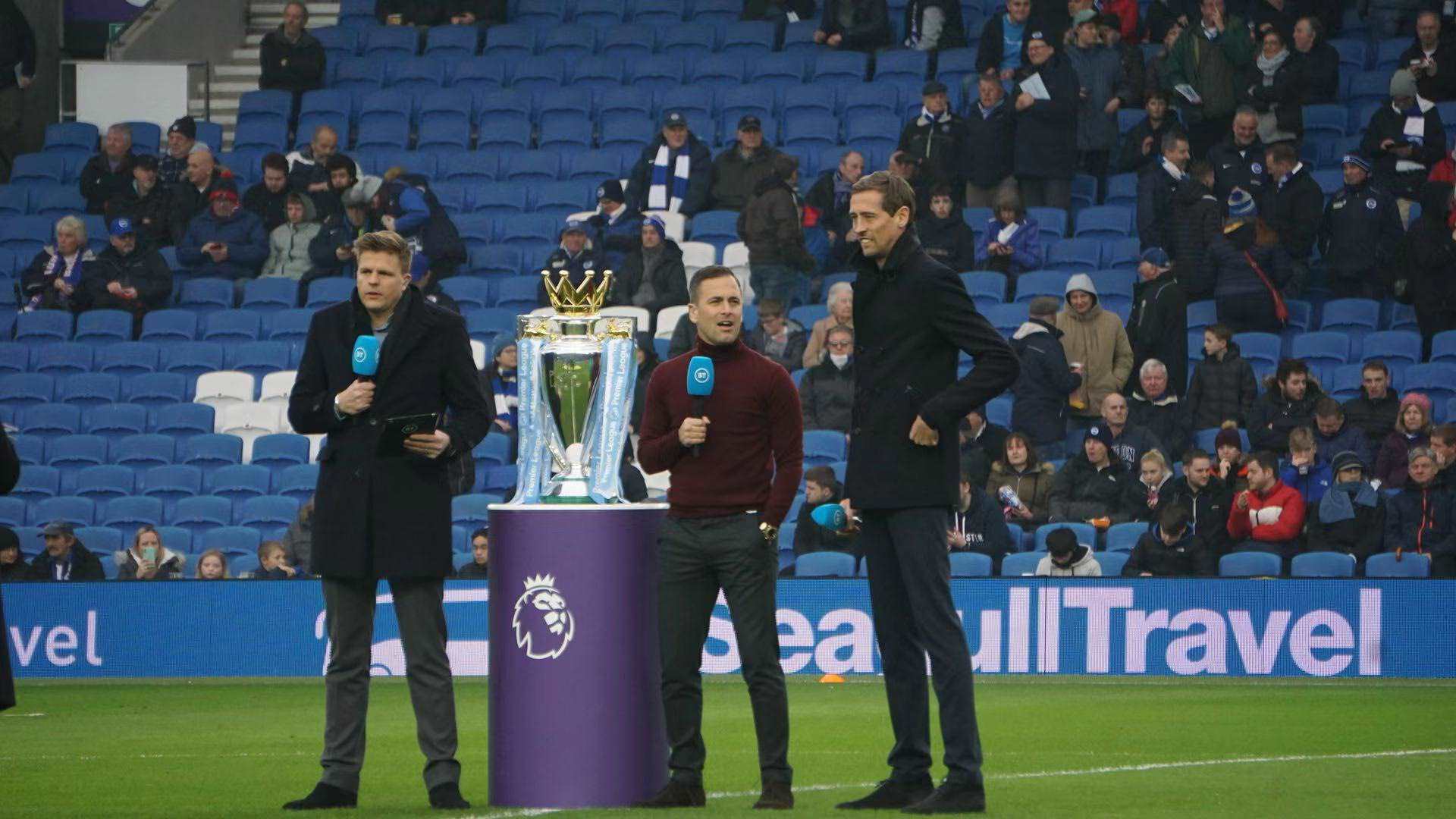 射门的球员 射门的球员